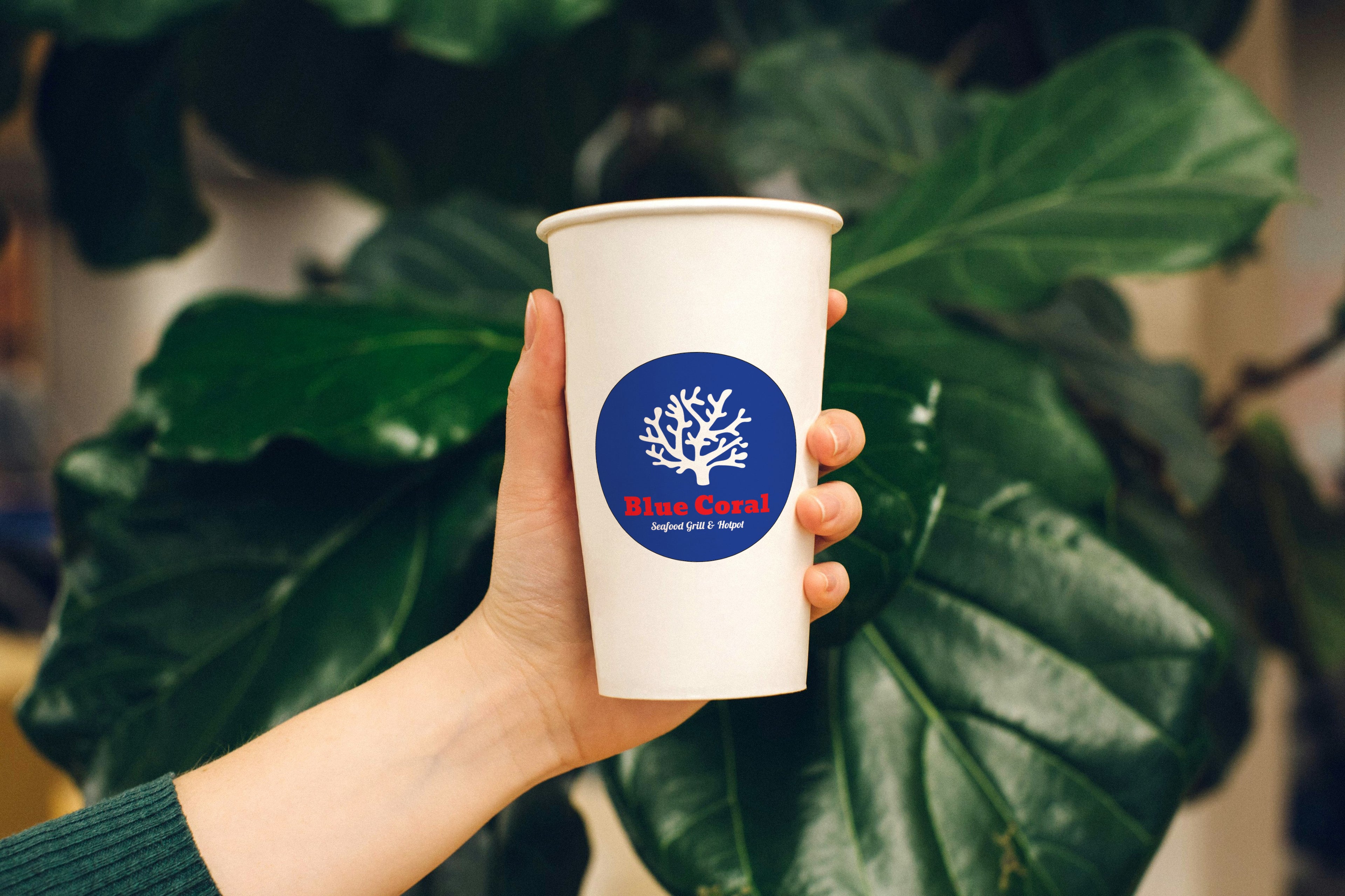 Custom Circle Labels for Coffee and Boba Cups Branding